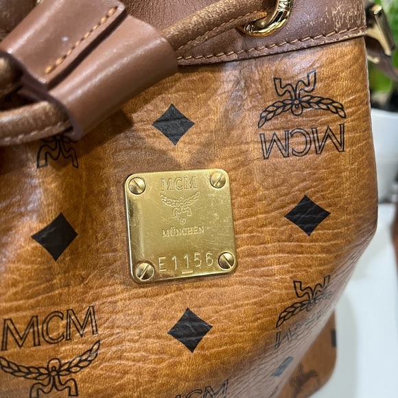 MCM SMALL COGNAC VISETOS DRAWSTRING BAG - Picture 3 of 16